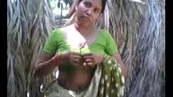 village aunty showing boobs