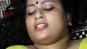 homely aunty  and neighbour uncle in chennai having sex