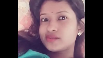 Indian cute teen boobs show on cam
