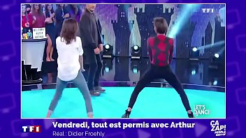 shy'm dans un concours de booty shake sur vendredi tout est permis