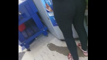 creeping on best friend booty at tha gas station