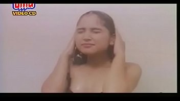 Cute desi teen bathing uncensored mallu