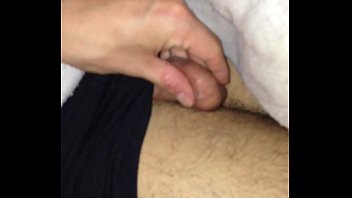 Squeezing s. Skinny Friend Testicles