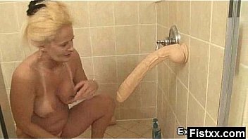 Hilarious Fisting Milf Nude And Wild
