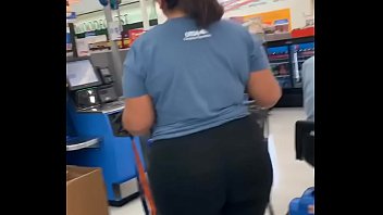 Mexican girl with nice ass in leggings