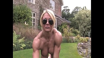 Muscle Goddess Lisa Cross In her Garden Naked
